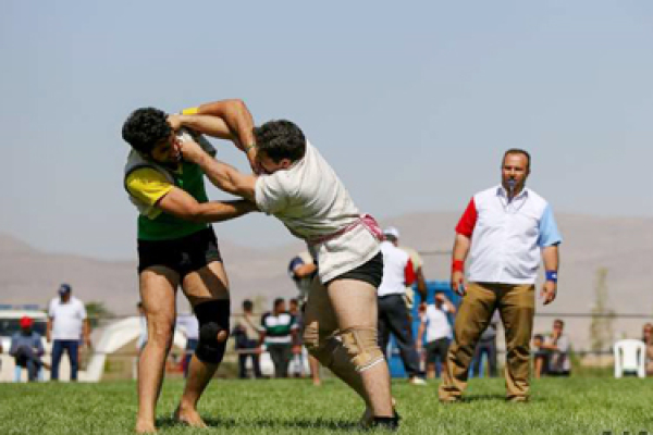 آغاز مسابقات کشتی چوخه درشیروان