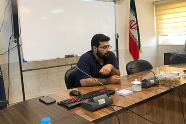 شهرام احمدزاده: حامی تولید تئاتر خوب باشیم