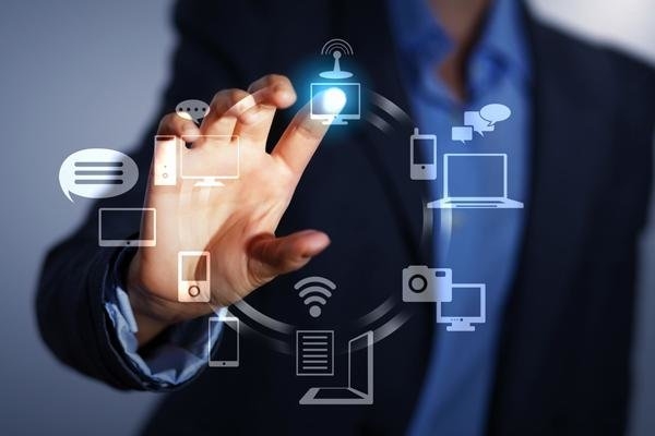 آگاهی و داشتن تخصص لازمه کار فعالان فضای مجازی در تولید محتوا باشد