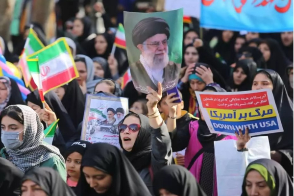 نمایش اقتدار زنان خراسان شمالی در بهار انقلاب