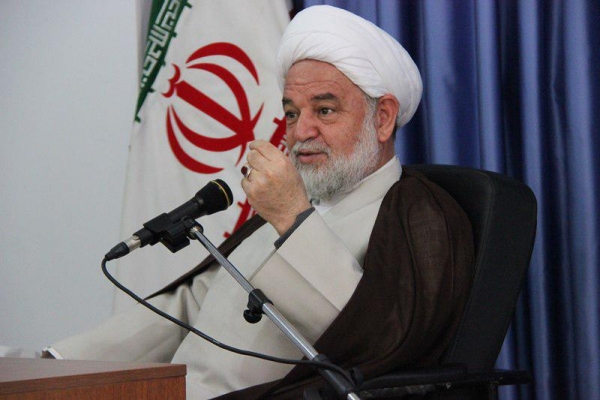 وحدت واقعی توطئه استکبار را با شکست مواجه خواهد کرد