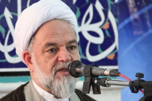 امام جمعه بجنورد: ابرقدرتی آمریکا رو به افول است