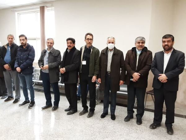 حضور خبرنگاران و هنرمندان در شعبه ویژه اخذ رأی
