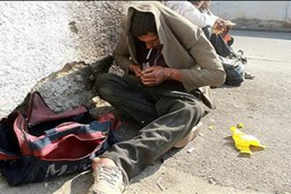 ۱۰ معتاد متجاهر توسط پلیس بجنورد روانه کمپ شدند