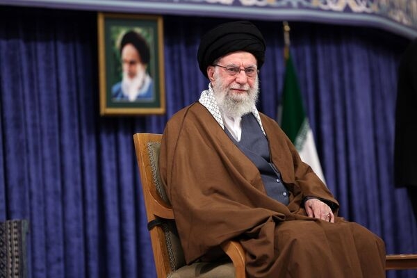 رهبر انقلاب خطاب به آمریکا: اصلاً شما چه کاره هستی!؟