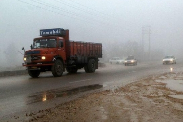 هشدار پلیس راه خراسان شمالی/ جاده&zwnj;های استان بارانی و لغزنده است