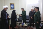 ادای احترام مسئولان ارشد استان به خانواده شهید امنیت