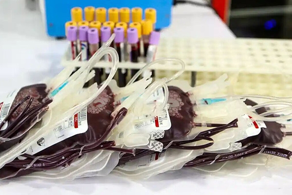 فعالیت دو شیفت پایگاه&zwnj;های انتقال خون بجنورد و شیروان