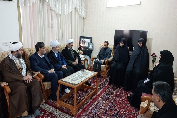 دیدار استاندار خراسان شمالی با خانواده شهید ترور امان الله یزدانی